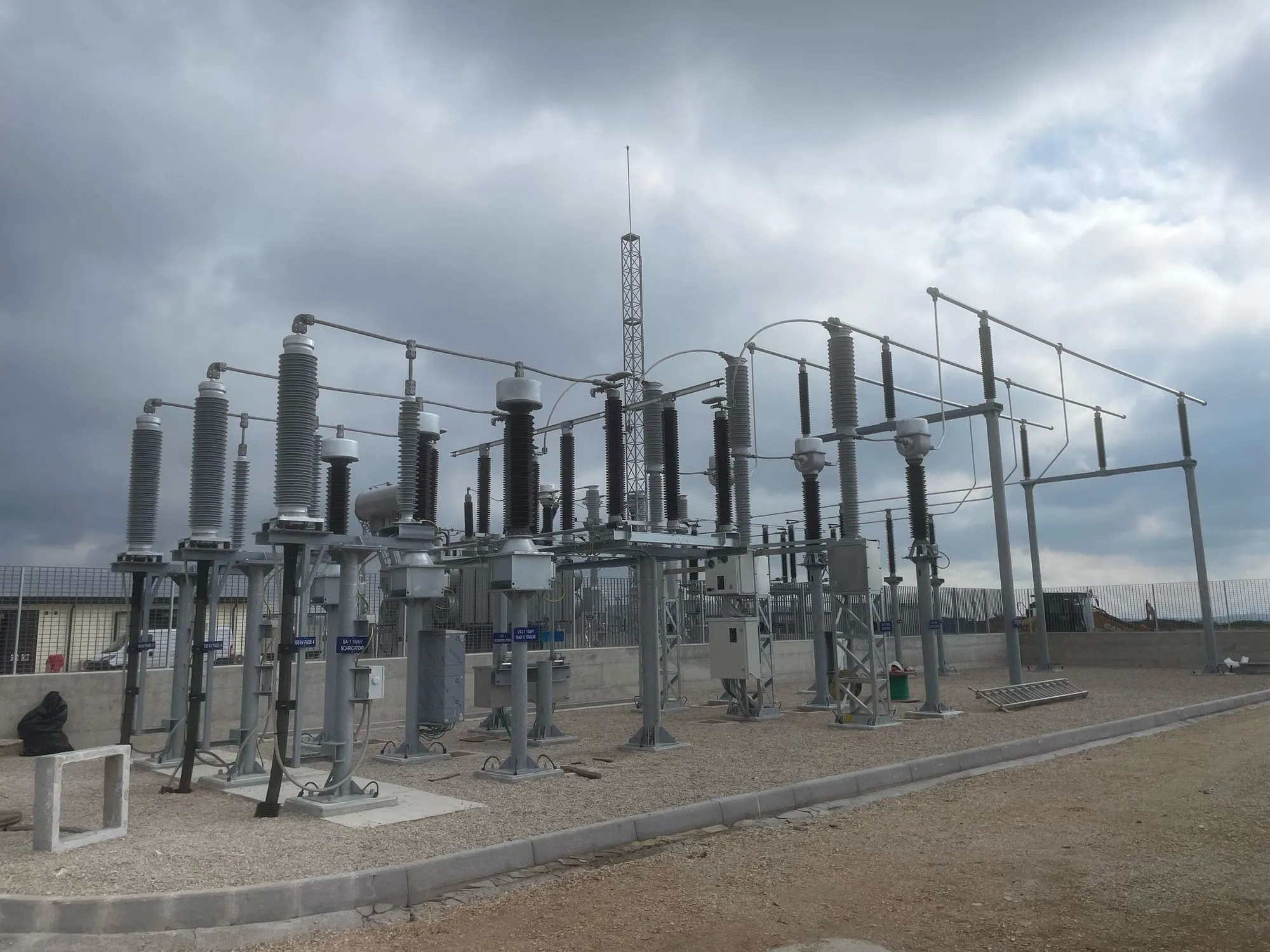 Sottostazione elettrica 150/30 kV di Deliceto, vista d'insieme